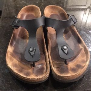BIRKENSTOCKS 9.5